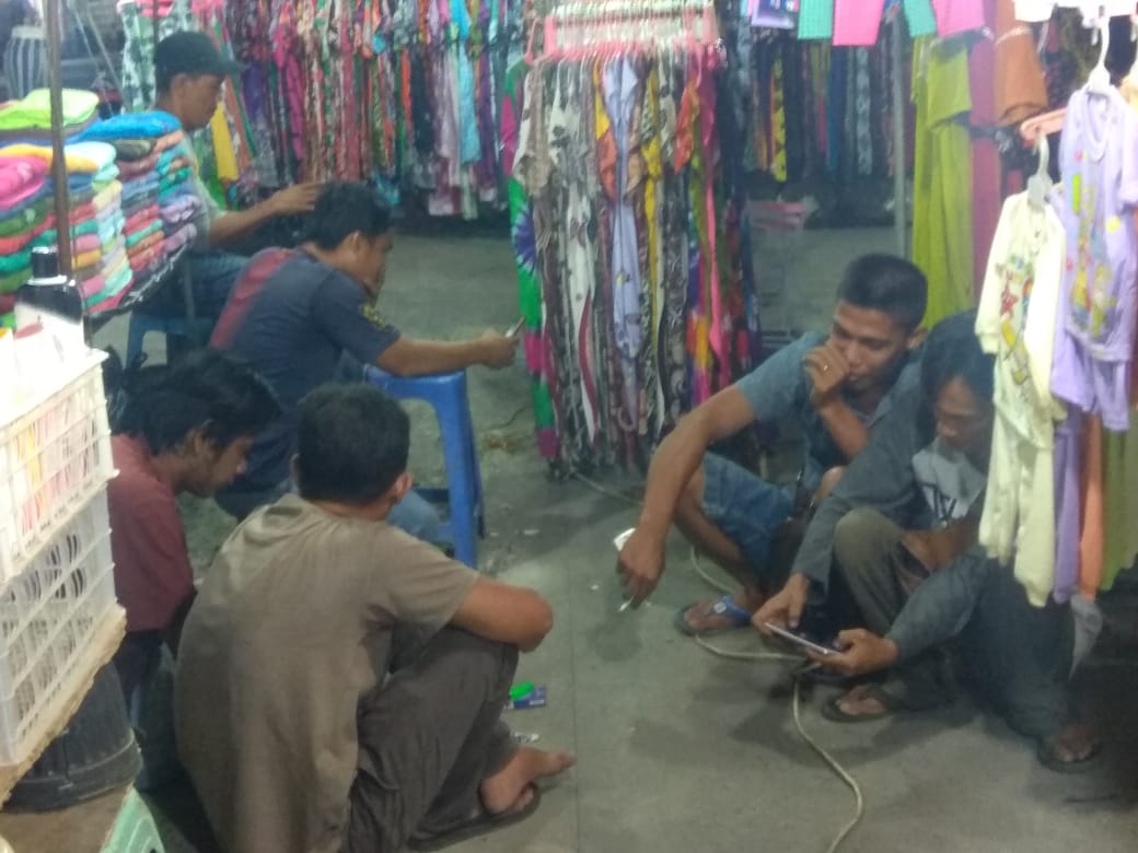 Harga Barang Naik, Daya Beli Masyarakat Turun di Pasar Kaget Cikupa