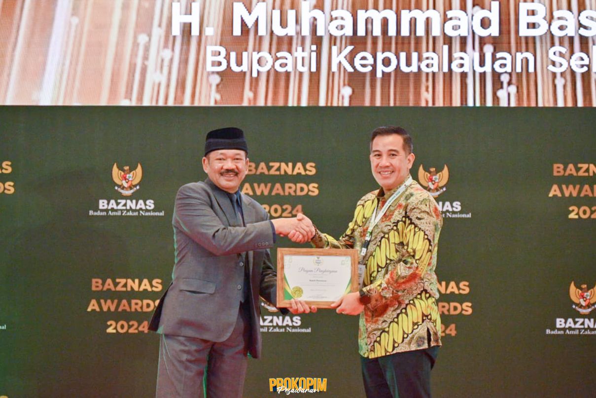 Bupati dan Baznas Pesawaran Dianugerahi Penghargaan Baznas Awards 2024