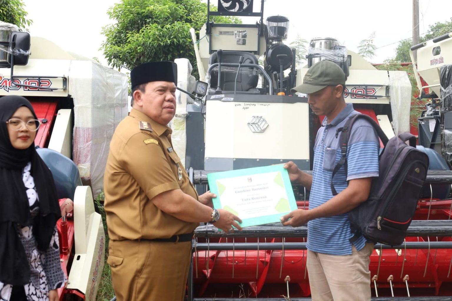 Perkuat Ketahanan Pangan, Wakil Bupati Lampung Timur Distribusikan Alsintan ke Kelompok Tani