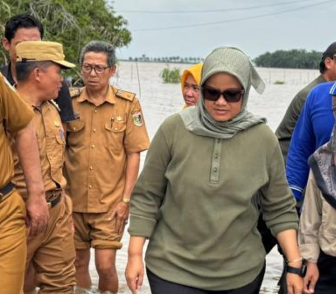 Video Pelajar Naik Perahu Viral, Bupati Ela : Pastikan Jembatan Merah Putih Segera Dibangun