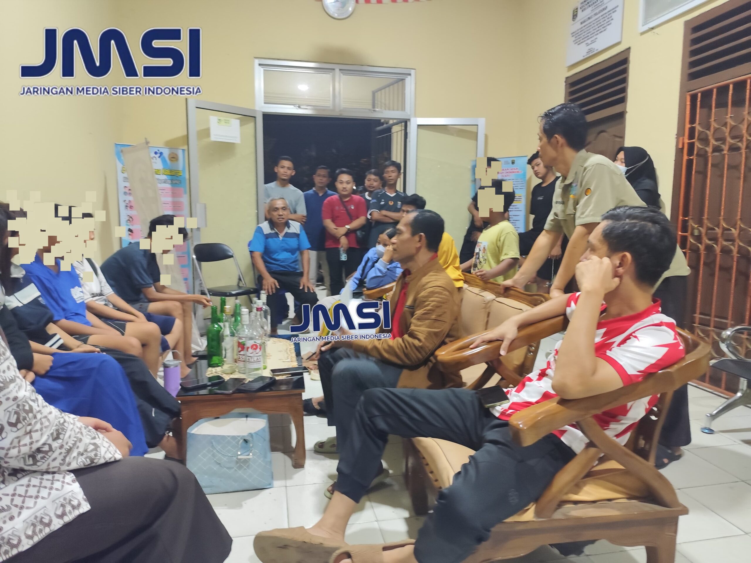 7 Remaja Digerebek di Kos Sedang Pesta Miras dan Diduga Relasi Sesama Jenis