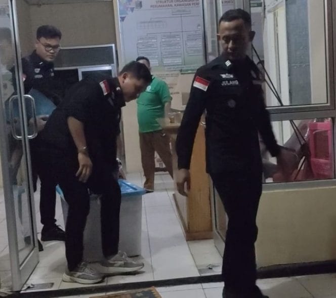 Kejari Bongkar Dugaan Korupsi Jalan Lingkungan Rp24 Miliar, Kantor DLHPPKP Lampung Timur Digeledah