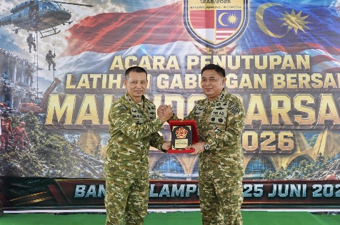 Perkuat Sinergi Penanggulangan Bencana, Asops Panglima TNI Tutup Latgabma Malindo Darsasa 12 AB/2026